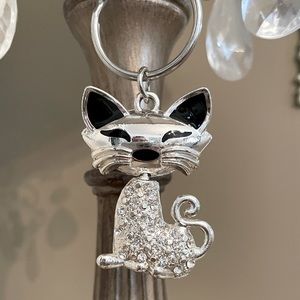 Cat😺RHINESTONE Keychain